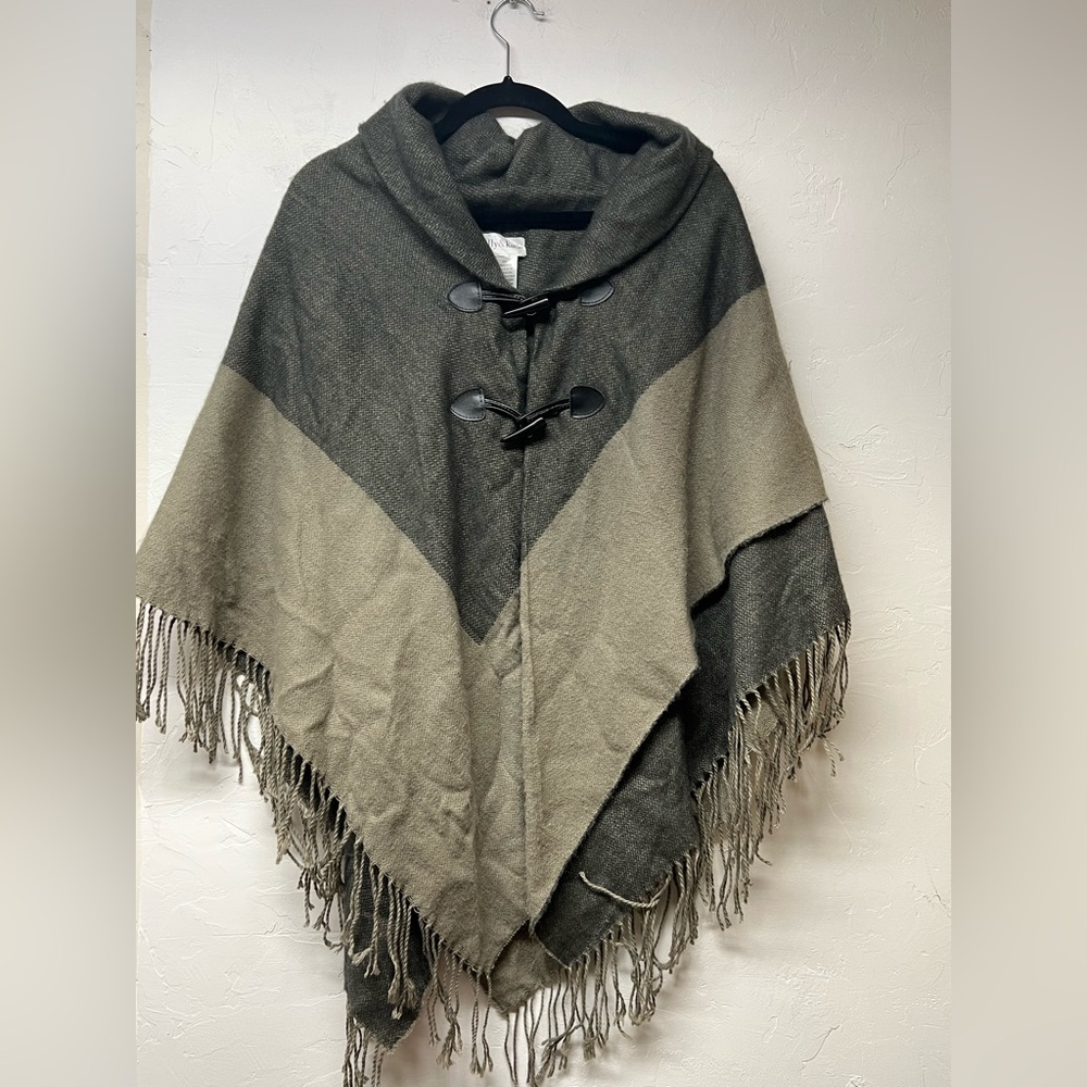 Kelly & Katie Gorgeous Western Sweater